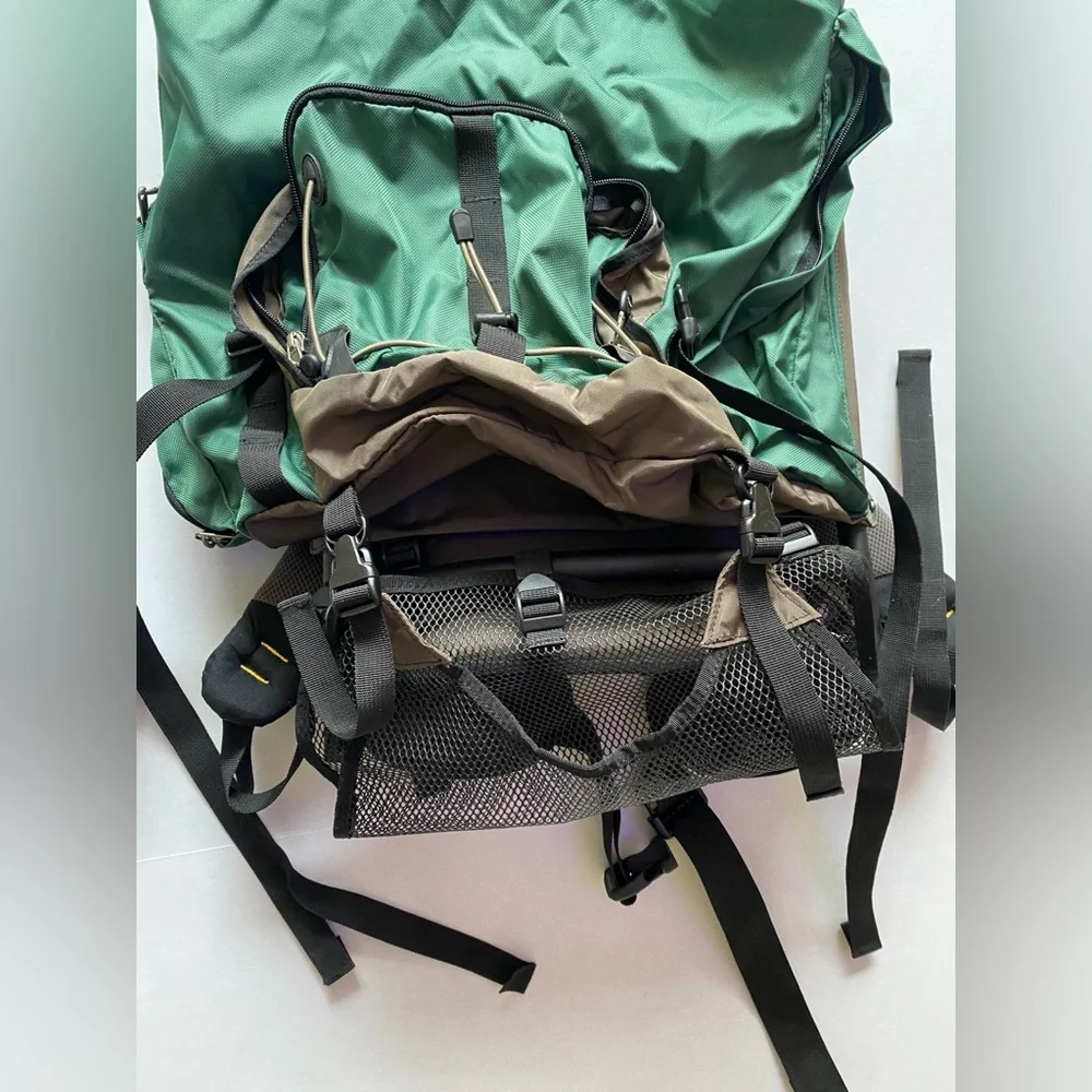 Mountainsmith Vintage Green and Brown Hiking Backpack with External Frame